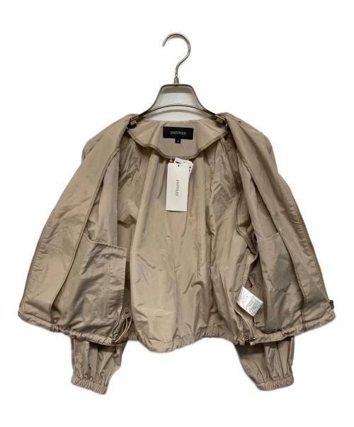 UNTITLED（アンタイトル）UNTITLED (アンタイトル) シャイニータイプライターブルゾン ベージュ サイズ:XS 未使用品の古着・服飾アイテム