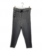 me ISSEY MIYAKEミーイッセイ ミヤケ）の古着「COLOR PLEATS BOTTOM（カラー プリーツ ボトム）」｜グレー