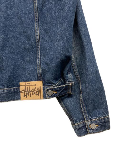 stussy（ステューシー）stussy (ステューシー) 25SS  VINTAGE WASH DENIM TRUCKER JACKET（ヴィンテージ・ウォッシュ・デニム・トラッカー・ジャケット） インディゴ サイズ:Lの古着・服飾アイテム