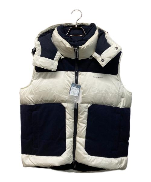 EMPORIO ARMANI（エンポリオ アルマーニ）EMPORIO ARMANI (エンポリオ アルマーニ) 異素材切替ダウンベスト ホワイト×ネイビー サイズ:SIZE 46 未使用品の古着・服飾アイテム