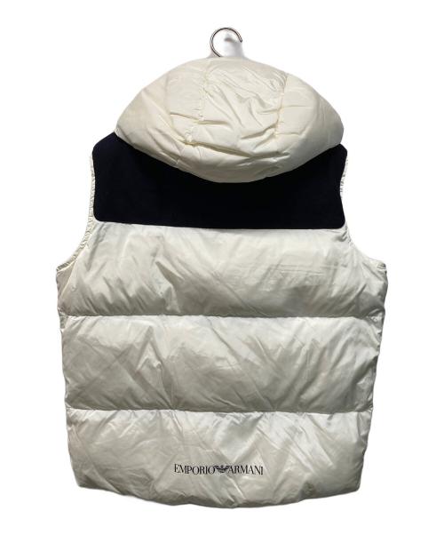 EMPORIO ARMANI（エンポリオ アルマーニ）EMPORIO ARMANI (エンポリオ アルマーニ) 異素材切替ダウンベスト ホワイト×ネイビー サイズ:SIZE 46 未使用品の古着・服飾アイテム