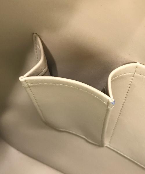 LOUIS VUITTON（ルイ ヴィトン）LOUIS VUITTON (ルイ ヴィトン) モノグラムヴェルニ サットン　ボストンバッグ ルージュの古着・服飾アイテム