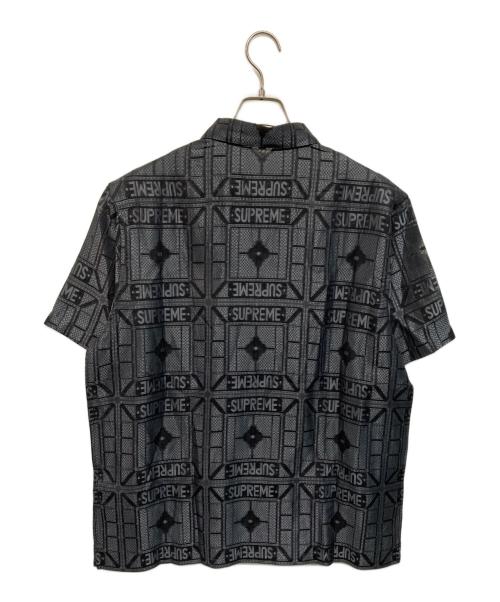 SUPREME（シュプリーム）Supreme (シュプリーム) 24SS Tray Jacquard S/S Shirt（トレイ ジャカード ショートスリーブ シャツ） ブラック×グレー サイズ:Lの古着・服飾アイテム