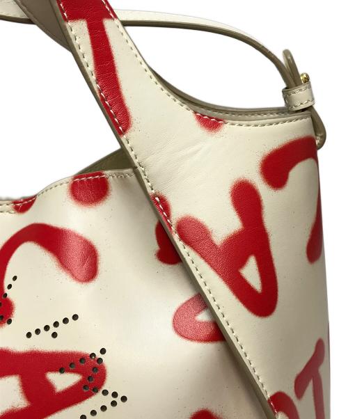 STELLA McCARTNEY（ステラマッカートニー）STELLA McCARTNEY (ステラマッカートニー) Ed curtis (エドカーティス) パンチングロゴエドカーティスプリント 2WAYショルダーバッグ ホワイト×レッドの古着・服飾アイテム