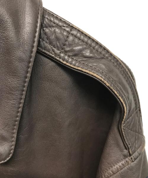 AVIREX（アヴィレックス）AVIREX (アヴィレックス) A-2 フライトジャケット ブラウン サイズ:SIZE Lの古着・服飾アイテム