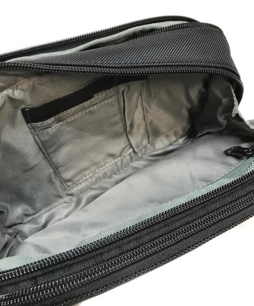 TUMI（トゥミ）TUMI (トゥミ) ALPHA3「アルファ・スリー」 クラッチバッグ ブラックの古着・服飾アイテム