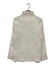 ISSEY MIYAKE FETE（イッセイミヤケフェット）の古着「ハイネックプリーツカットソー」｜ホワイト