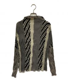 ISSEY MIYAKE（イッセイミヤケ）の古着「総柄捻じれプリーツ加工 ハイネックカットソー」｜ブラック×ホワイト