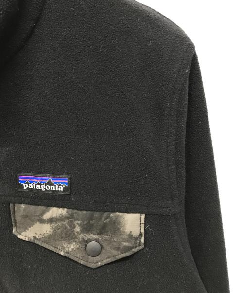 Patagonia（パタゴニア）Patagonia (パタゴニア) シンチラスナップTフリース カモフラ グレー サイズ:Sの古着・服飾アイテム