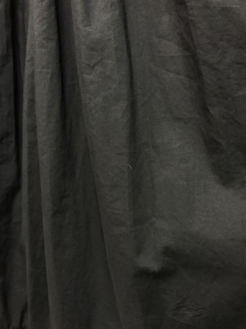 ne quittez pas（ヌキテパ）ne quittez pas (ヌキテパ) ポプリンソリッドピンタックワンピース ブラック サイズ:Mの古着・服飾アイテム