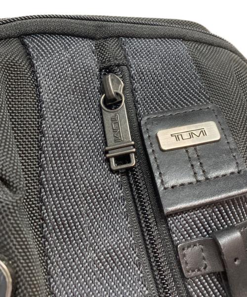TUMI（トゥミ）TUMI (トゥミ) カモフラスリングバッグ タフ Y2K テック ブラウンの古着・服飾アイテム