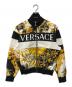 VERSACE（ヴェルサーチェ）の古着「バロック柄ロゴブルゾン」｜イエロー×ブラック