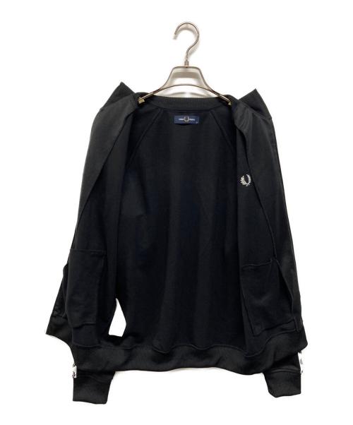 FRED PERRY（フレッドペリー）FRED PERRY (フレッドペリー) ローレル リース テープド トラック ジャケット ブラック×ホワイト サイズ:Mの古着・服飾アイテム