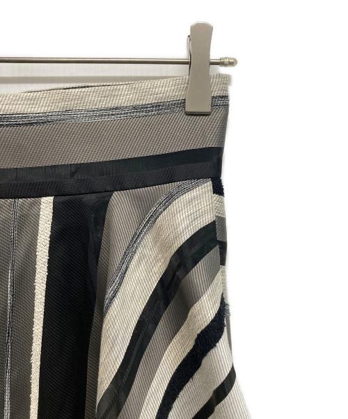 EPOCA（エポカ）EPOCA (エポカ) マテリアルボーダースカート リネン混 ブラック×グレー サイズ:SIZE 38の古着・服飾アイテム