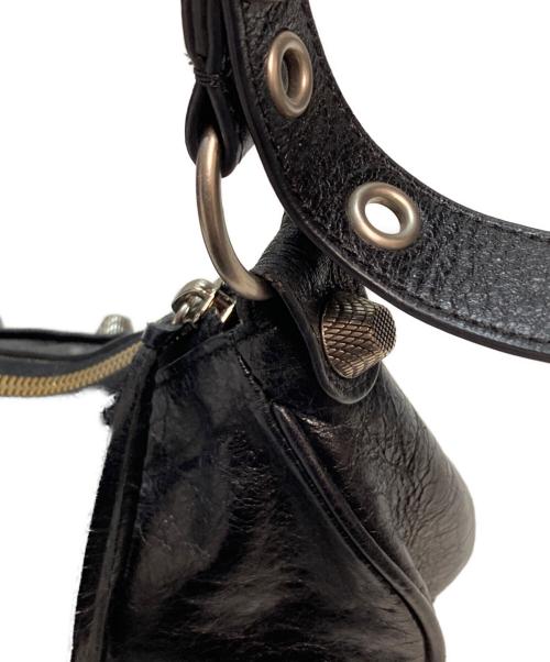 BALENCIAGA（バレンシアガ）BALENCIAGA (バレンシアガ) ショルダーバッグ ル カゴール XS Le Cagole アリーナラムスキン アンティーク調シルバー ハート形ミラー ジッパー付きポーチ ブラックの古着・服飾アイテム