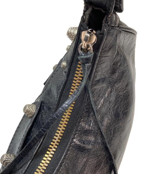 BALENCIAGA（バレンシアガ）BALENCIAGA (バレンシアガ) ショルダーバッグ ル カゴール XS Le Cagole アリーナラムスキン アンティーク調シルバー ハート形ミラー ジッパー付きポーチ ブラックの古着・服飾アイテム