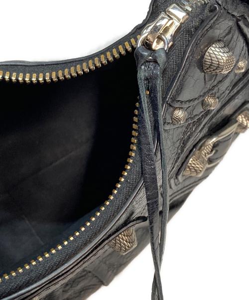 BALENCIAGA（バレンシアガ）BALENCIAGA (バレンシアガ) ショルダーバッグ ル カゴール XS Le Cagole アリーナラムスキン アンティーク調シルバー ハート形ミラー ジッパー付きポーチ ブラックの古着・服飾アイテム