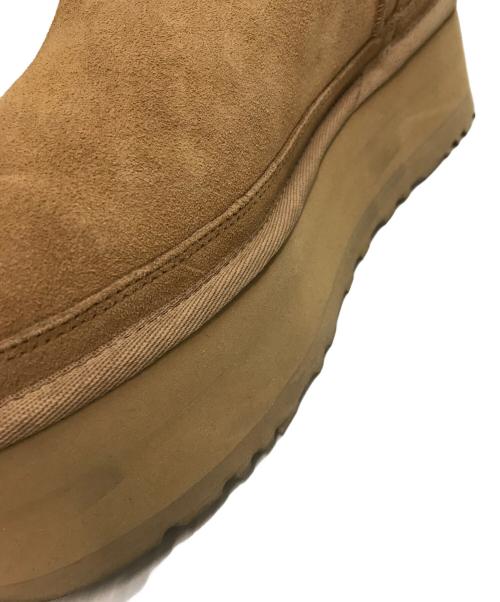 UGG（アグ）UGG (アグ) Neumel Platform Chelsea/「ニューメル プラットフォーム チェルシー サイドゴアブーツ ブラウン サイズ:SIZE 25cmの古着・服飾アイテム