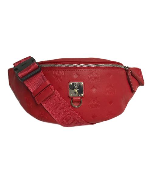 MCM（エムシーエム）MCM (エムシーエム) モノグラムボディバッグ レザー ロゴ レッドの古着・服飾アイテム