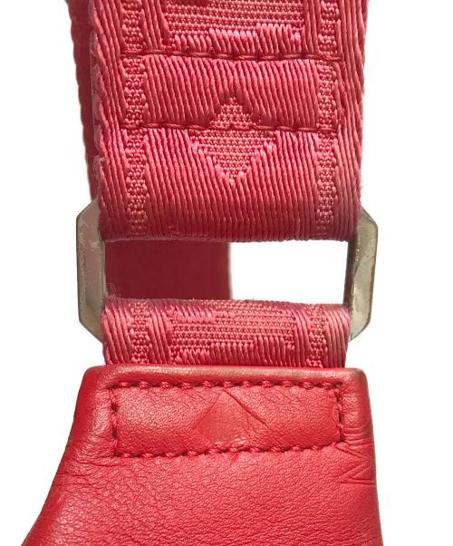 MCM（エムシーエム）MCM (エムシーエム) モノグラムボディバッグ レザー ロゴ レッドの古着・服飾アイテム