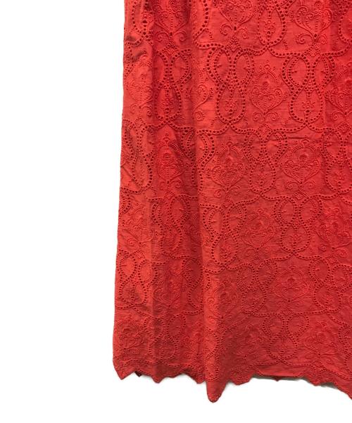 allureville（アルアバイル）allureville (アルアバイル) シフリー刺繍ギャザーワンピース レース オレンジ サイズ:1/S 未使用品の古着・服飾アイテム