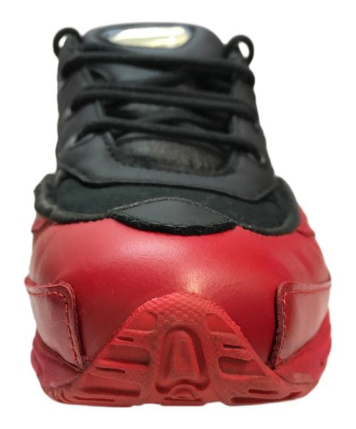 adidas（アディダス）adidas (アディダス) RAF SIMONS (ラフシモンズ) OZWEEGO 3　オズウィーゴ スリー ローカットスニーカー  ブラック×レッド サイズ:27.5cmの古着・服飾アイテム