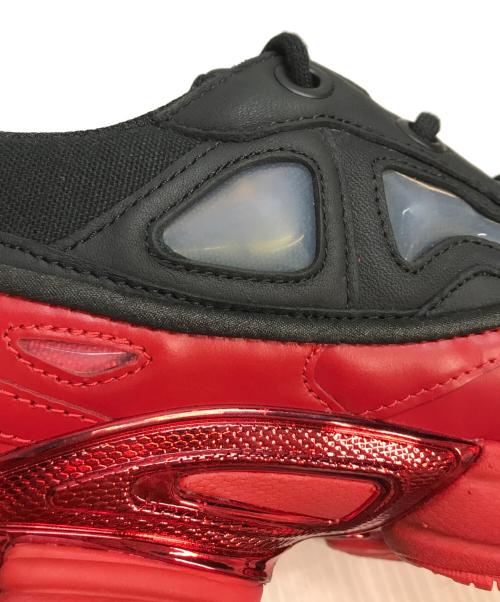 adidas（アディダス）adidas (アディダス) RAF SIMONS (ラフシモンズ) OZWEEGO 3　オズウィーゴ スリー ローカットスニーカー  ブラック×レッド サイズ:27.5cmの古着・服飾アイテム