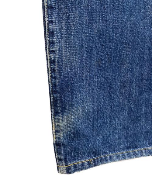 LEVI'S（リーバイス）LEVI'S (リーバイス) シンチバックセルビッチデニムパンツ　ヒゲ　フェード　日本製 インディゴ サイズ:W33の古着・服飾アイテム