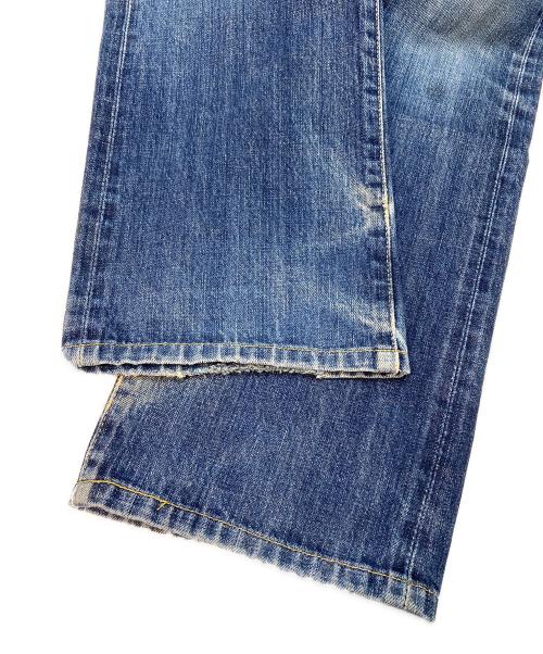 LEVI'S（リーバイス）LEVI'S (リーバイス) シンチバックセルビッチデニムパンツ　ヒゲ　フェード　日本製 インディゴ サイズ:W33の古着・服飾アイテム