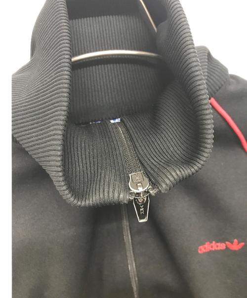 adidas（アディダス）adidas (アディダス) トラックジャケット　スタンドカラートラックジャケット　西ドイツ製 ブラック×レッド サイズ:Mの古着・服飾アイテム