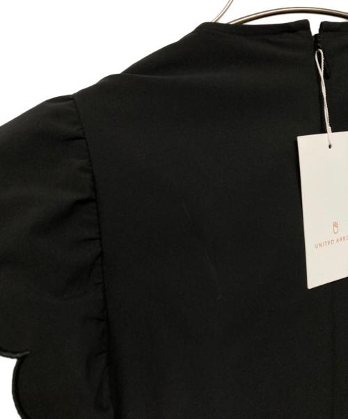UNITED ARROWS（ユナイテッドアローズ）UNITED ARROWS (ユナイテッドアローズ) スカラップ フリル オールインワン パンツ はっ水 UVカット 防しわ ウォッシャブル‐ ブラック サイズ:36の古着・服飾アイテム