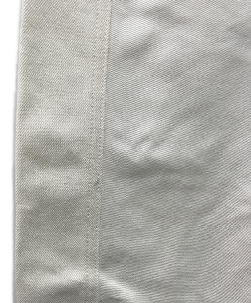 VALENTINO（ヴァレンティノ）VALENTINO (ヴァレンティノ) テーパードパンツ ホワイト サイズ:SIZE 44の古着・服飾アイテム