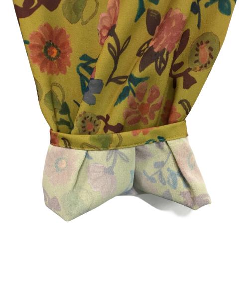 Jocomomola（ホコモモラ）Jocomomola (ホコモモラ) Bail de floresフラワープリントワンピース 花柄 マスタード サイズ:SIZE 40の古着・服飾アイテム