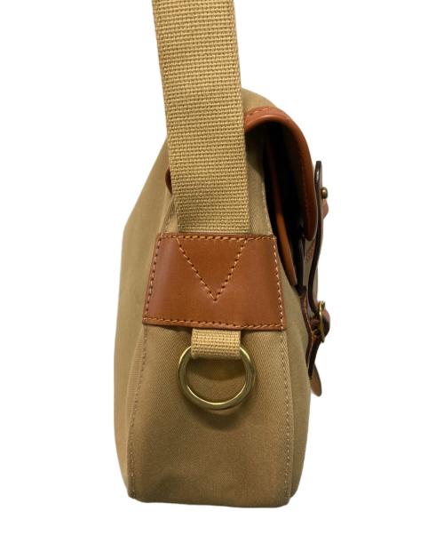 brady（ブレディ）Brady (ブレディ) Ariel Trout Small ショルダーバッグ 英国製 MADE IN ENGLAND カーキの古着・服飾アイテム