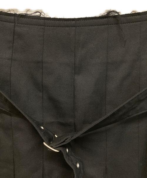 BLACK COMME des GARCONS（ブラックコムデギャルソン）BLACK COMME des GARCONS (ブラックコムデギャルソン) ベルトプリーツスカート ドメス モード 日本製 ブラック サイズ:Mの古着・服飾アイテム