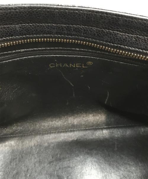 CHANEL（シャネル）CHANEL (シャネル) キャビアスキン マトラッセ チェーンショルダーバッグ ブラックの古着・服飾アイテム