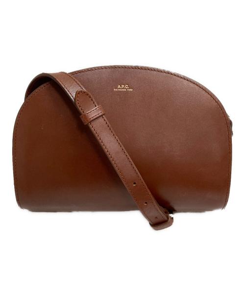A.P.C.（アーペーセー）A.P.C. (アーペーセー) ハーフムーン レザーショルダーバッグ ブラウンの古着・服飾アイテム