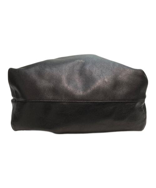 A.P.C.（アーペーセー）A.P.C. (アーペーセー) レザー巾着ショルダーバッグ ブラックの古着・服飾アイテム