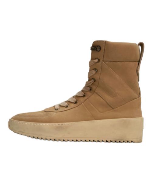 Fear Of God（フィア・オブ・ゴッド）FEAR OF GOD (フィア・オブ・ゴッド) CANAPA NABUK・MILITARY SNEAKER・ミリタリーハイカットスニーカー レザーブーツ ストリート モード ベージュ サイズ:SIZE 41(25.5cm~26cm)の古着・服飾アイテム