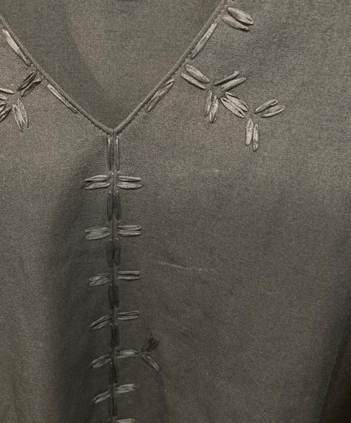 Yohji Yamamoto pour homme（ヨウジヤマモト プールオム）Yohji Yamamoto pour homme REPLICA Embroidery Tunic Shirt(レプリカ エンブロイダリー チュニック シャツ) 日本製 ドメス モード ブラック サイズ:SIZE 3の古着・服飾アイテム