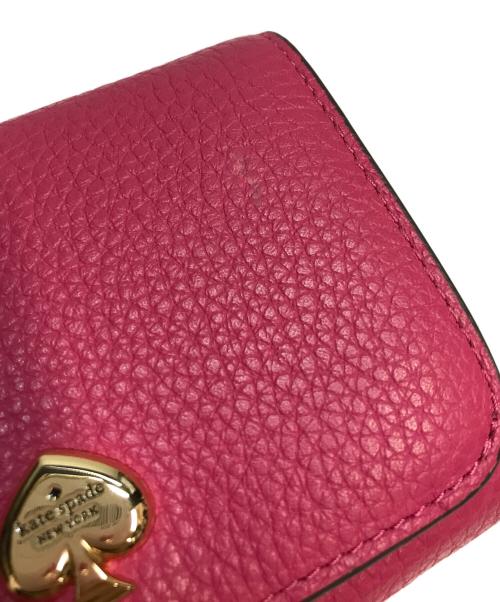 Kate Spade（ケイトスペード）Kate Spade (ケイトスペード) 2つ折り財布　ケイラ ピンクの古着・服飾アイテム