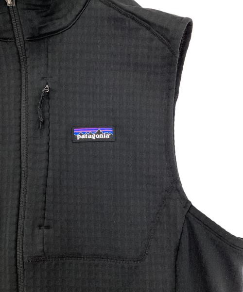 Patagonia（パタゴニア）Patagonia (パタゴニア) R1 ベスト ブラック サイズ:Mの古着・服飾アイテム