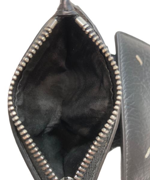 Maison Margiela（メゾンマルジェラ）Maison Margiela (メゾンマルジェラ) 4ステッチ 三つ折り ウォレット　レザー ブラックの古着・服飾アイテム