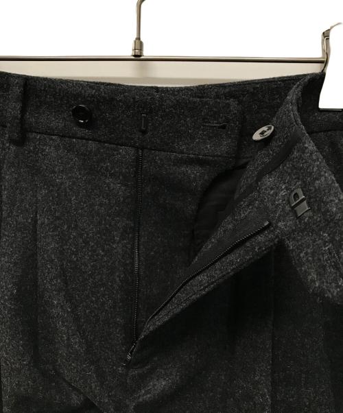 CELINE（セリーヌ）CELINE (セリーヌ) フランネルトリプルプリーツショーツ イタリア製 ブラック サイズ:SIZE 48の古着・服飾アイテム