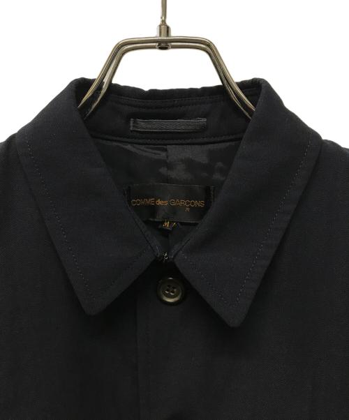 COMME des GARCONS（コムデギャルソン）COMME des GARCONS (コムデギャルソン) ウールギャバ変形ラップデザインコート 日本製 ドメス モード ギャバジン ネイビー サイズ:Mの古着・服飾アイテム