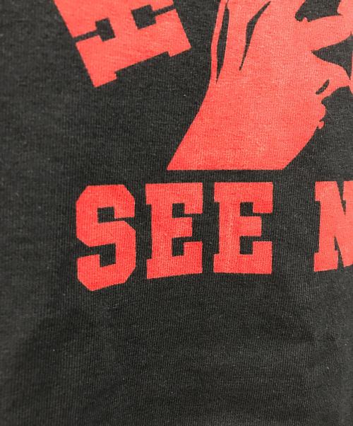 Hysteric Glamour（ヒステリックグラマー）Hysteric Glamour (ヒステリックグラマー) SEE NO EVIL（シー・ノー・イーヴル） Tシャツ レッド×ブラック サイズ:Mの古着・服飾アイテム
