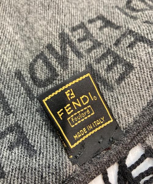 FENDI（フェンディ）FENDI (フェンディ) マフラー グレーの古着・服飾アイテム