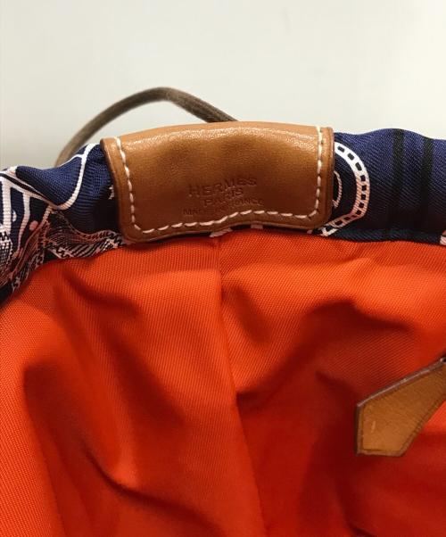 HERMES（エルメス）HERMES (エルメス) フールビ25 エプロン・ドール シルクポーチ ネイビー×オレンジの古着・服飾アイテム