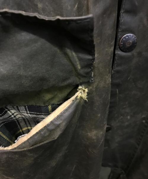 Barbour（バブアー）Barbour (バブアー) 80'Sバーレー  オイルドコート ジャケット 英国製 2ワラント オリーブ/セージ サイズ:SIZE 40の古着・服飾アイテム