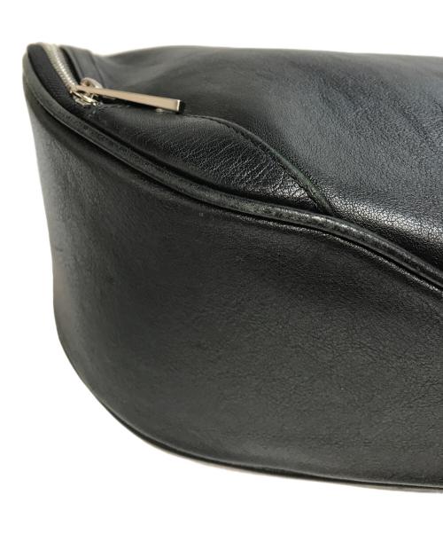 osoi（オソイ）osoi (オソイ) CARGO HOBO BAG（カーゴ ホーボー バッグ） ブラックの古着・服飾アイテム